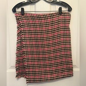 LOFT Women’s Tan Black Pink Houndstooth Fringe Scarf NEW